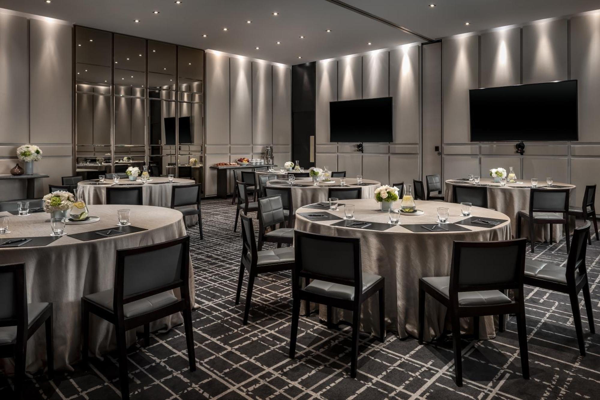 The Hazelton Hotel Торонто Экстерьер фото